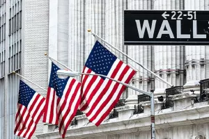 Wall Street pao više od 2 posto zbog prijetnji Washingtona novim carinama Kini