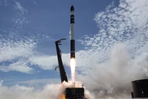 Lansiranjem prve komercijalne rakete Rocket Lab postaje jedina mala tvrtka u orbiti