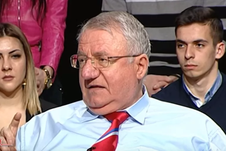 Šešelj osuđen na deset godina, ali ne ide u zatvor
