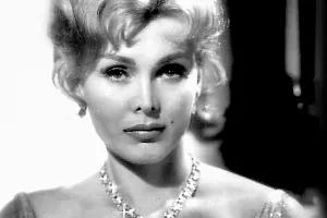 Više od tisuću predmeta 'fensi' Zse Zse Gabor na dražbi