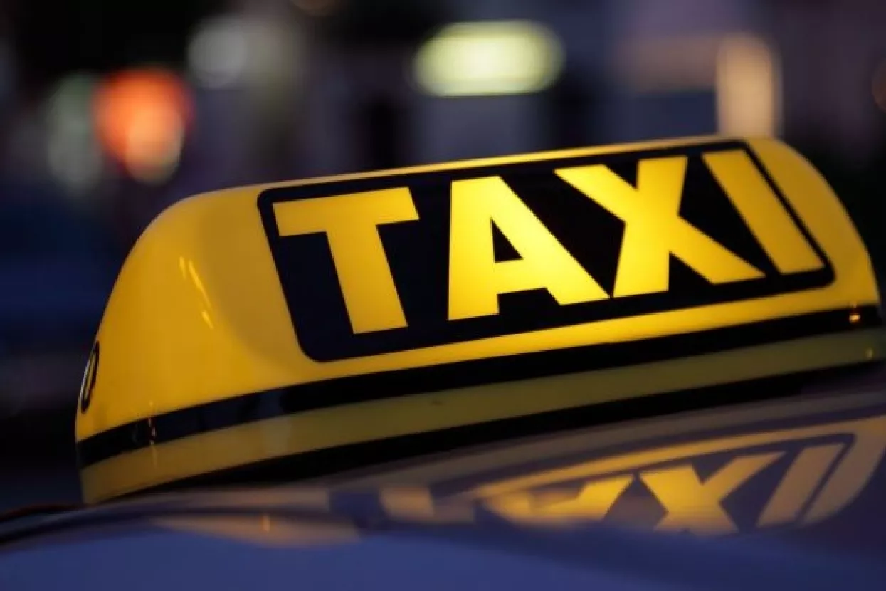 Radio Taxi Split: Oduzeti ovlast lokalnoj samoupravi da ograniči broj taksija je protuzakonito