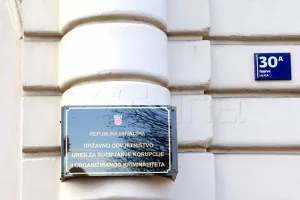 Životopis Dražena Jelenića