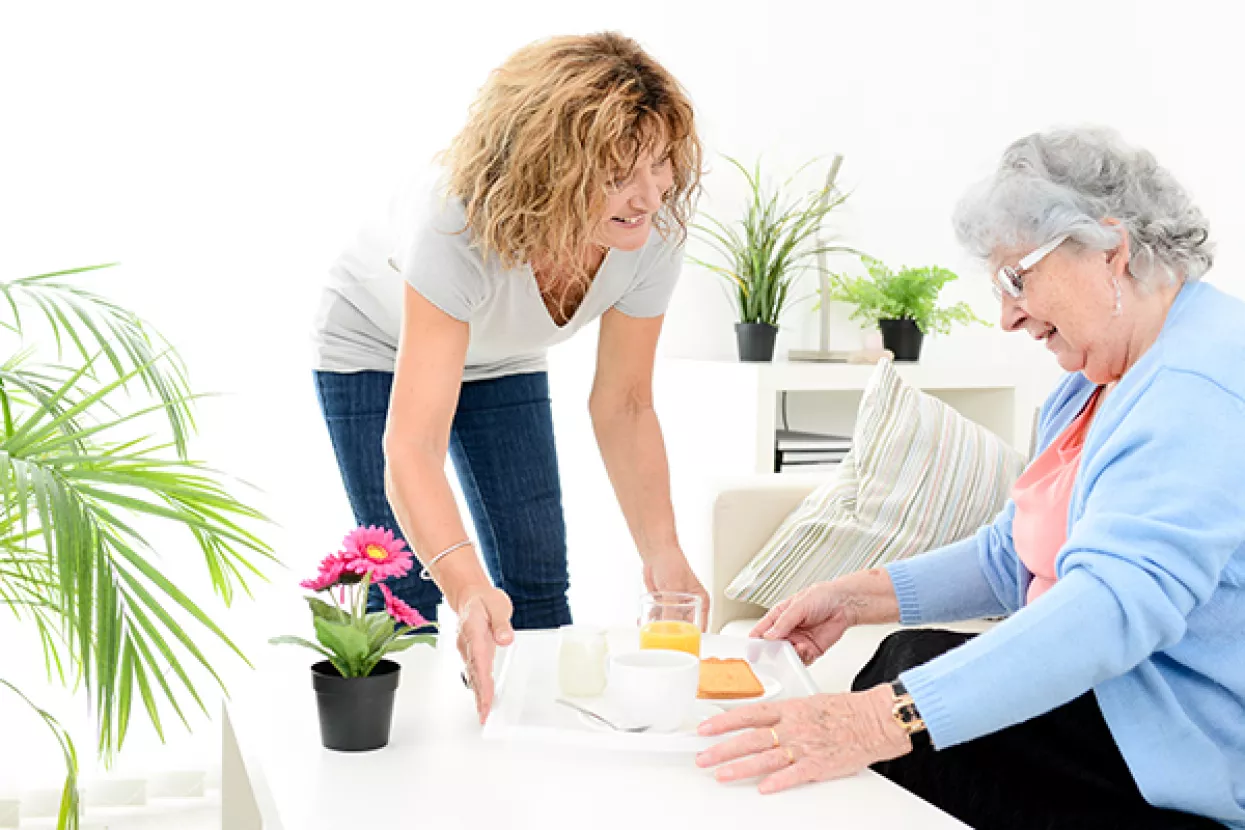 Pedeset nezaposlenih žena u Vinkovcima dobilo 'Zaželi' ugovore