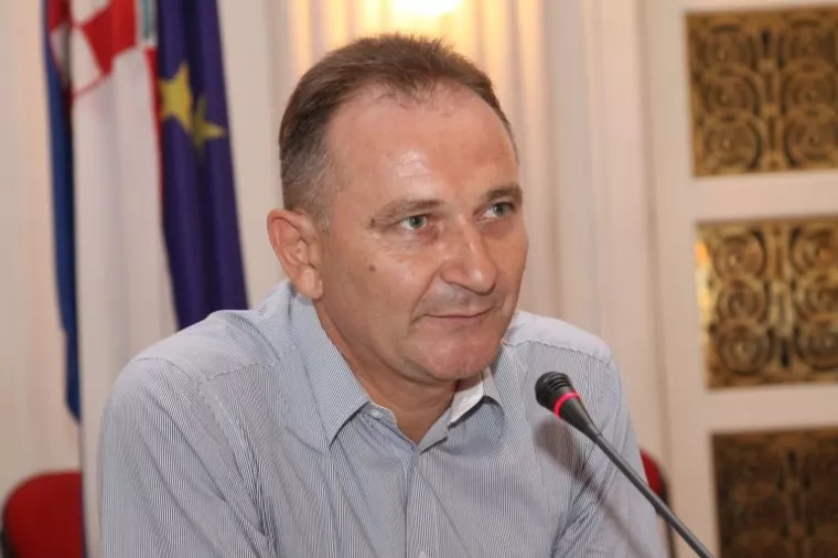 Novosel: Nitko ne može preživjeti s plaćom od 2.600 kuna ili mirovinom od 900 kuna