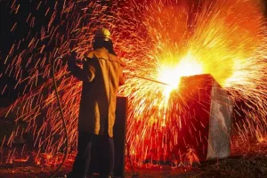 DZS: Broj zaposlenih u industriji u ožujku porastao za 0,1 posto