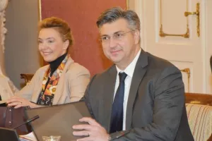 Plenković odbacio nagađanja o promjenama u Vladi, Stier i Kovač ostaju u HDZ-u