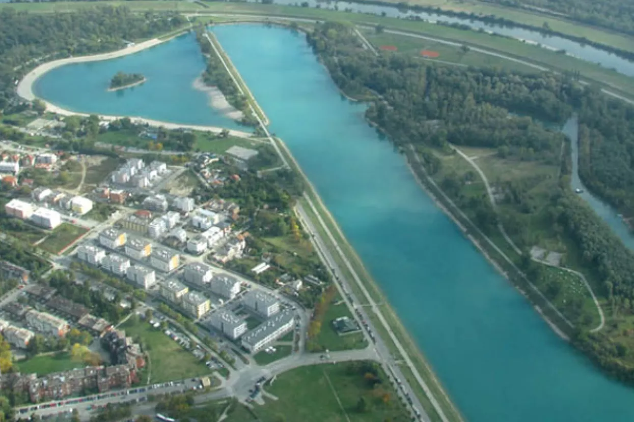 Jezero Jarun nije za kupanje, kakvoća vode nije zadovoljavajuća - ZGS