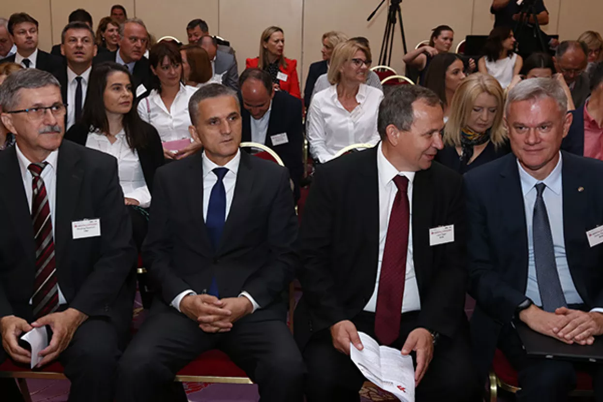 Tipurić: Može li državno biti efikasno u Hrvatskoj?