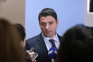 Bernardić ocijenio da je u Hrvatskoj izvanredno stanje, zahtijeva hitno raspuštanje Sabora