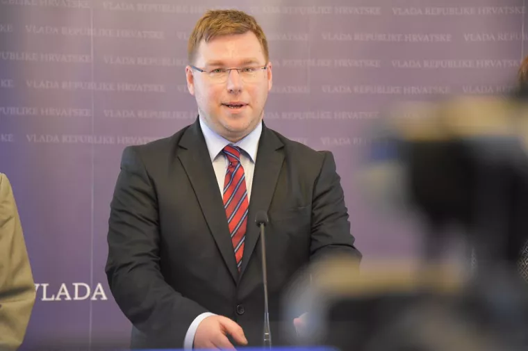 Pavić: Ne ukida se beneficirani radni staž za ZET-ovce