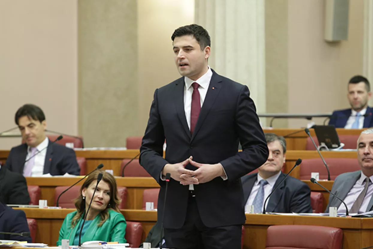 Oporba traži raspu&scaron;tanje Sabora, vladajući ističu da imaju podr&scaron;ku javnosti