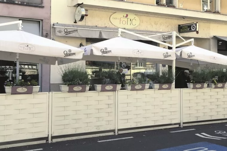 'Niskoprofilna' okupljališta - Političari su najisplativiji manekeni restorana