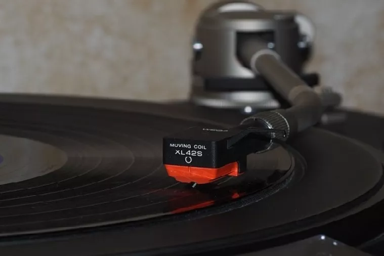 Najprodavanija ploča u posljednjih 25 godina - novi album Arctic Monkeys