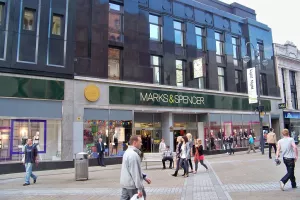 Britanski maloprodajni div gasi više od sto trgovina