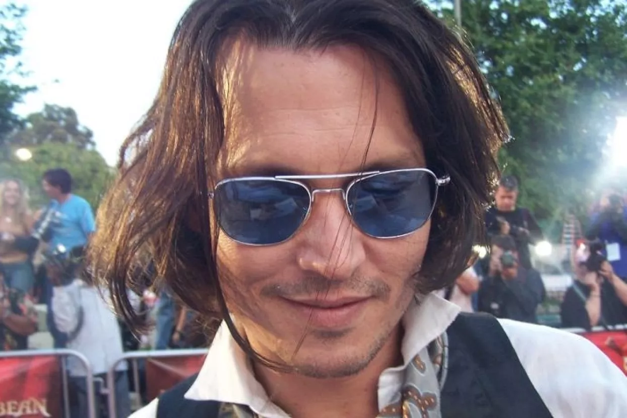 VIDEO: Johnny Depp istražuje ubojstva legendarnih repera Tupaca Shakura i Notorious B.I.G.-a