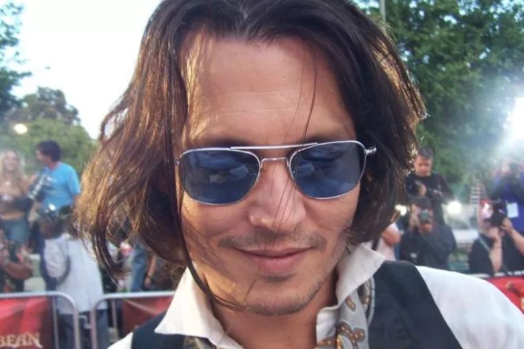 VIDEO: Johnny Depp istražuje ubojstva legendarnih repera Tupaca Shakura i Notorious B.I.G.-a