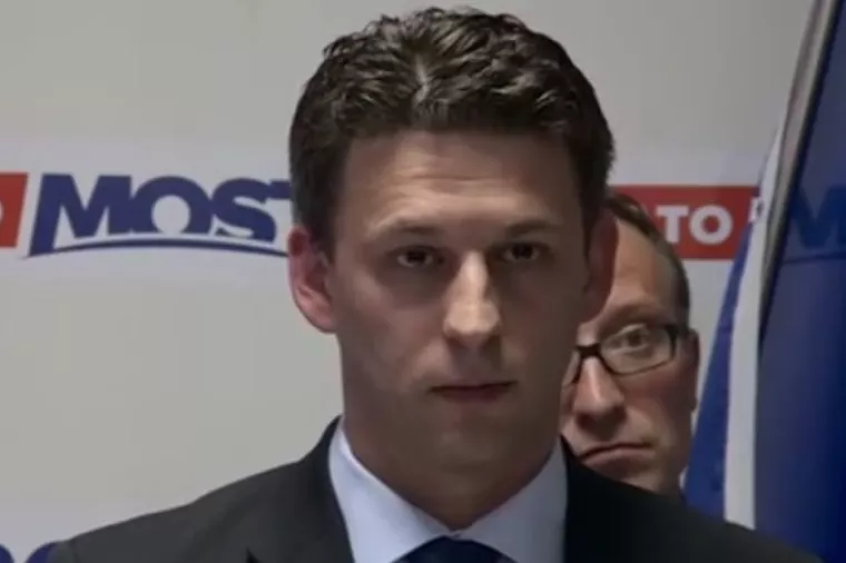 Petrov: HDZ-u oko spinova pomažu sateliti