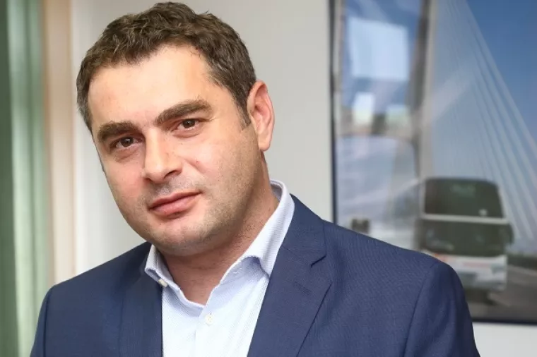 Novi broj Lidera - Arriva, Flixbus i Uber: Inovativni stranci preuzet će prijevoz u gradovima i selima