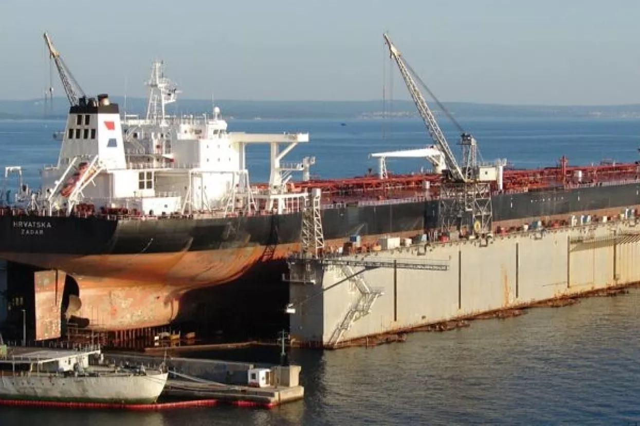 Talijanski Palumbo group u obvezi objave ponude za preuzimanje Viktora Lenca