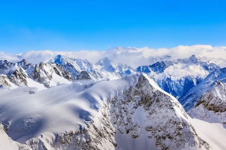 Smeće, izmet i leševi - posljedica turizma na Mount Everestu