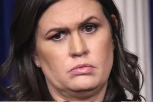 Vlasnica izbacila glasnogovornicu Bijele kuće iz restorana pod krimenom da radi za Trumpa