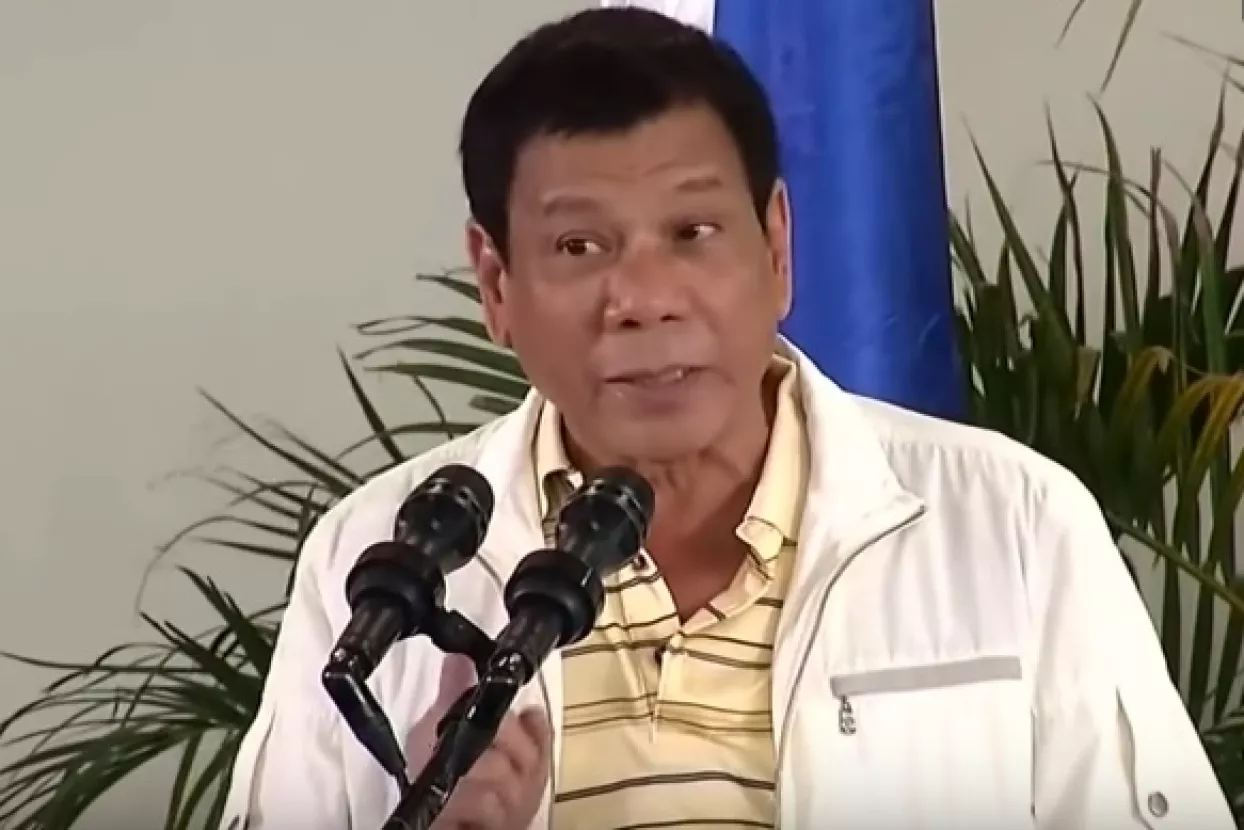 Duterte sablaznio Filipince: Bog je glup