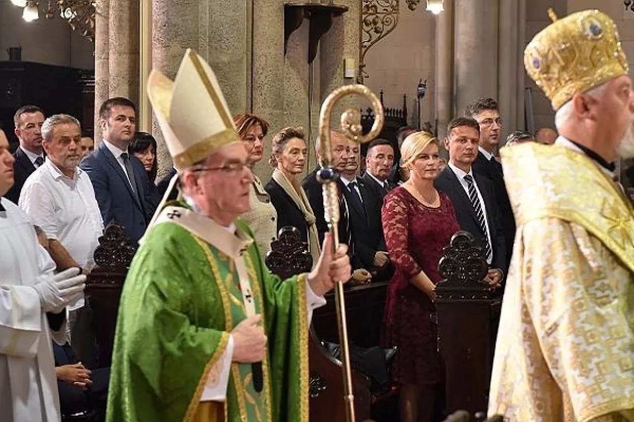 Usta&scaron;e, osta&scaron;e i afričko do&scaron;a&scaron;će