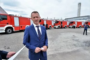 FOTO: Flammifer isporučio osam višenamjenskih cisterni na korišenje vatrogasnim društvima RH