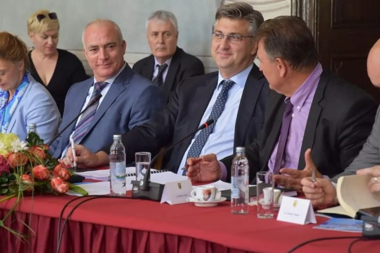 Plenković najavio pripajanje ureda državne uprave županijama