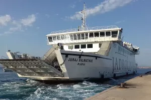 Investicija od 22 milijuna kuna - otvoreno trajektno pristanište Soline-Trogir