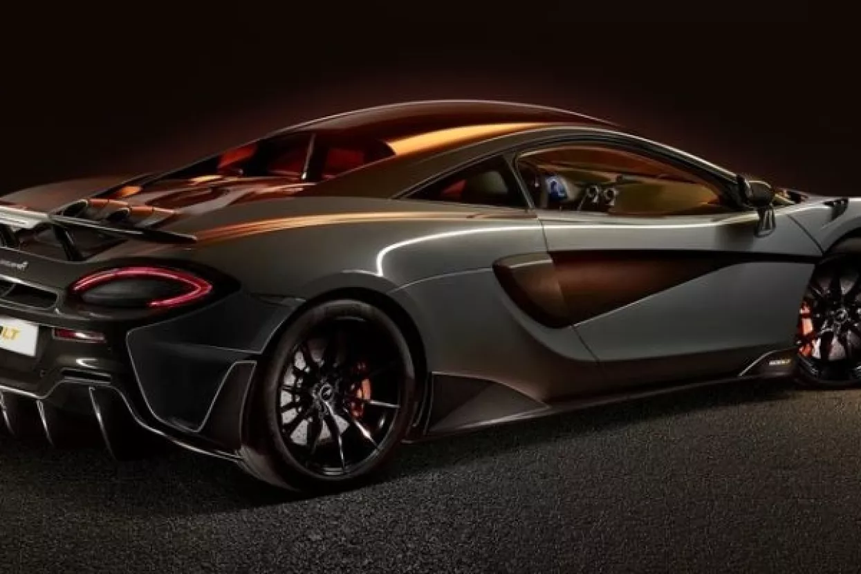 McLaren 600LT u lovu na Porsche 911 GT3 RS