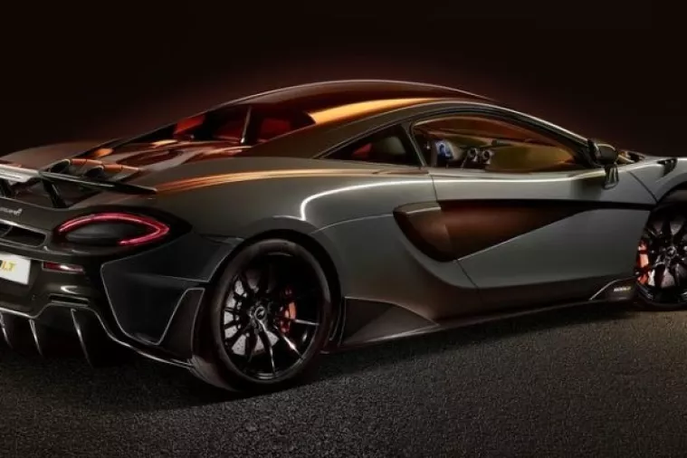 McLaren 600LT u lovu na Porsche 911 GT3 RS