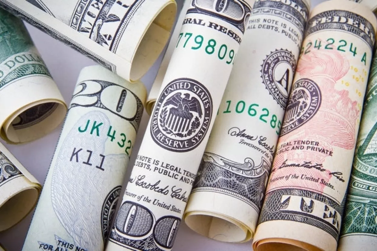 Početak trgovinskog rata SAD-Kina: Dolar pao, Wall Street porastao