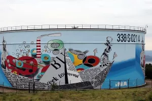 Rafinerija nafte Rijeka predstavila najveći oslikani spremnik u Hrvatskoj