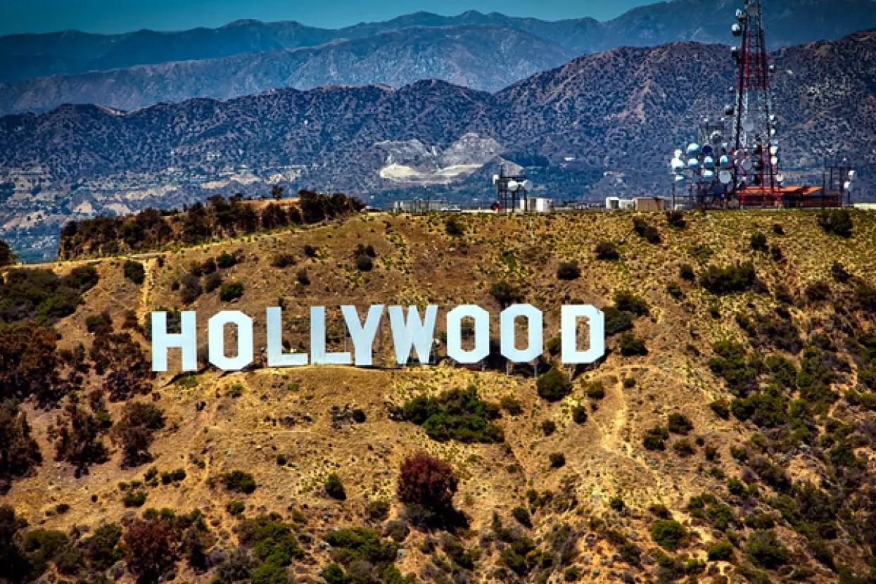 Warner Bros. najavio gradnju 'zračnog tramvaja' do znaka Hollywood