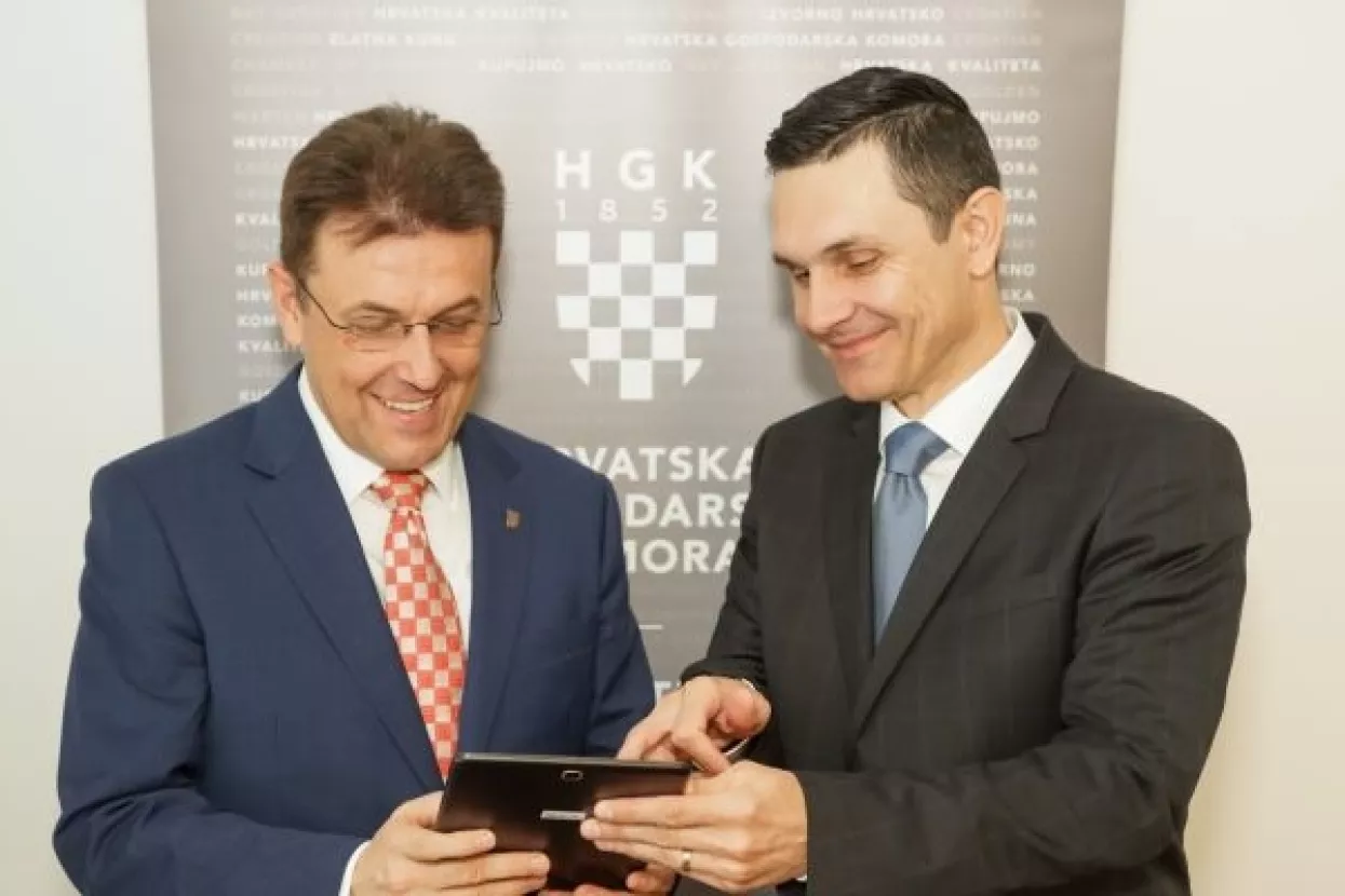 FOTO: HGK lansirala Digitalnu komoru i najavila rad bez papira do 2020.