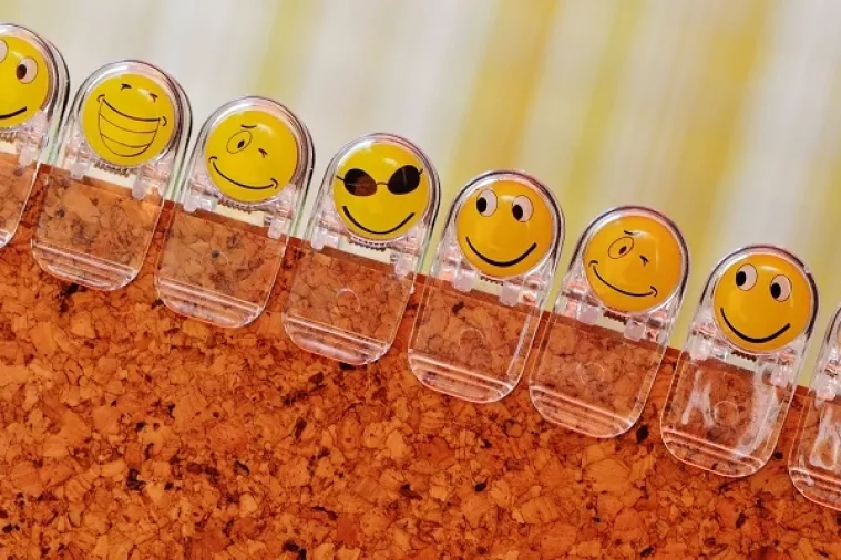 Tvitovi su ujutro analitički, a navečer emotivni