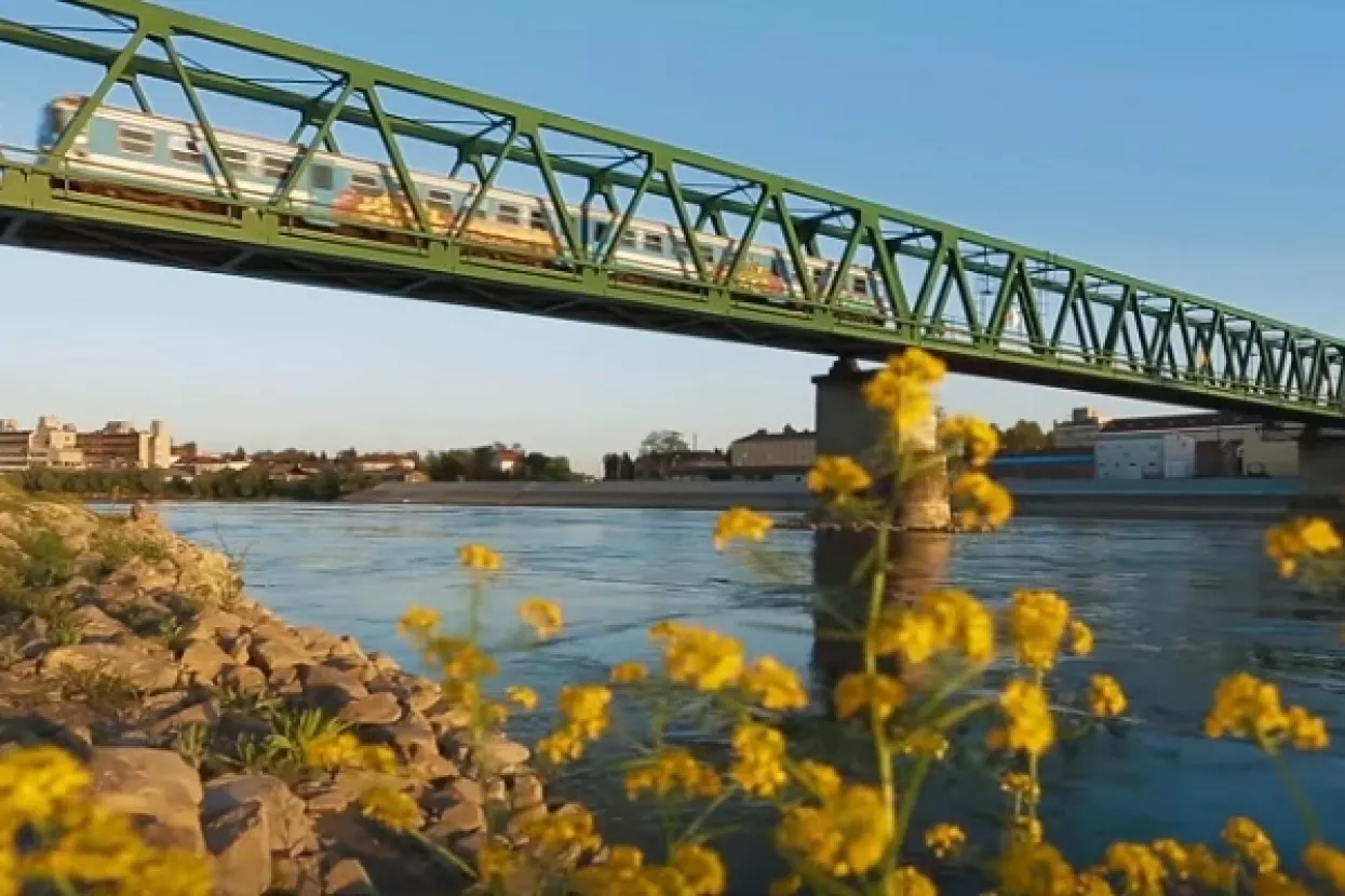 HŽ daje kartu u pola cijene za sve koji dolaze na doček repke