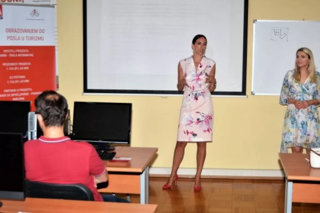 Anketa: Najveća greška koju radimo u karijeri je zanemarivanje obrazovanja