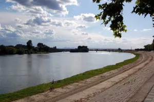 Luka Slavonski Brod dobila koncesionara i 100 milijuna kuna ulaganja