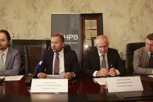 Hrvatska poštanska banka ostvarila rekordnu dobit i pripojila Jadransku banku