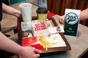 McDonald'su porasla dobit na 1,5 milijardi dolara