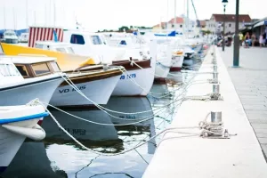 Zakon o pomorskom dobru regulirat će 20 tisuća nelegalnih mulova i lukobrana