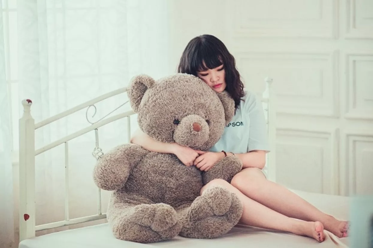 Francuska mijenja sporni zakon - spolni odnos s djetetom ispod 15 godina tretirat će se kao silovanje