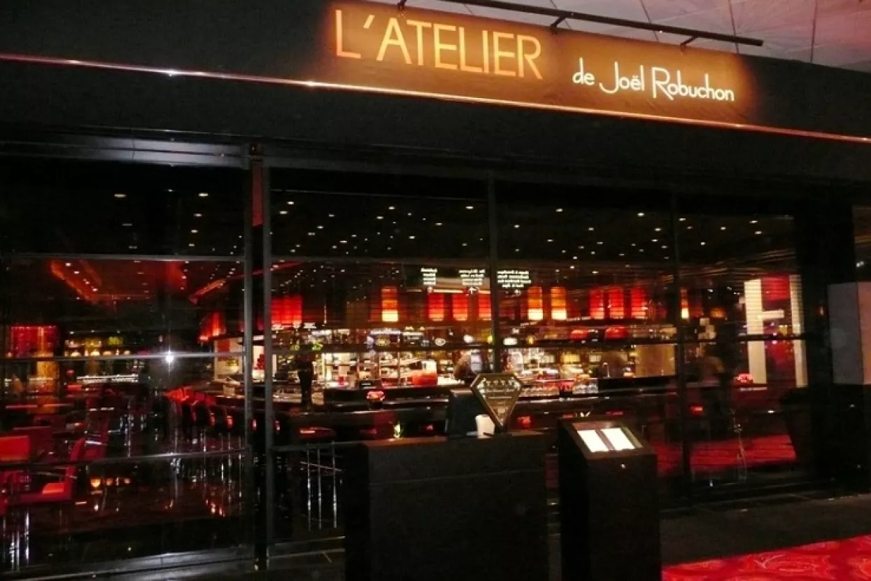 Umro Joël Robuchon, šef kuhinje s najviše Michelinovih zvjezdica na svijetu