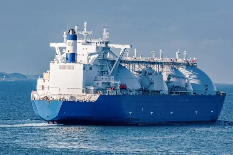 Tanker razvalio dok u luci Ploče, otežana opskrba naftom za cijelu Dalmaciju i BiH