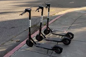 Električni skuteri se šire svijetom – stigli u Madrid i Pariz