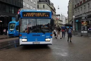 U prvih mjesec dana ZET-ovci prodali tek stotinjak karata od 15 kuna, pale im plaće