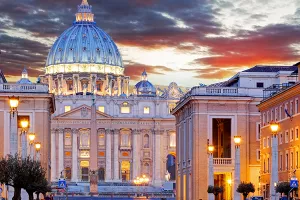 Vatikan izrazio "stid i tugu" zbog pedofilije među američkim svećenicima