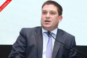 Star Jet govori jedno, Ministarstvo drugo